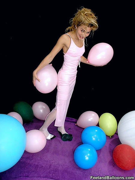 more Feet and Balloons
